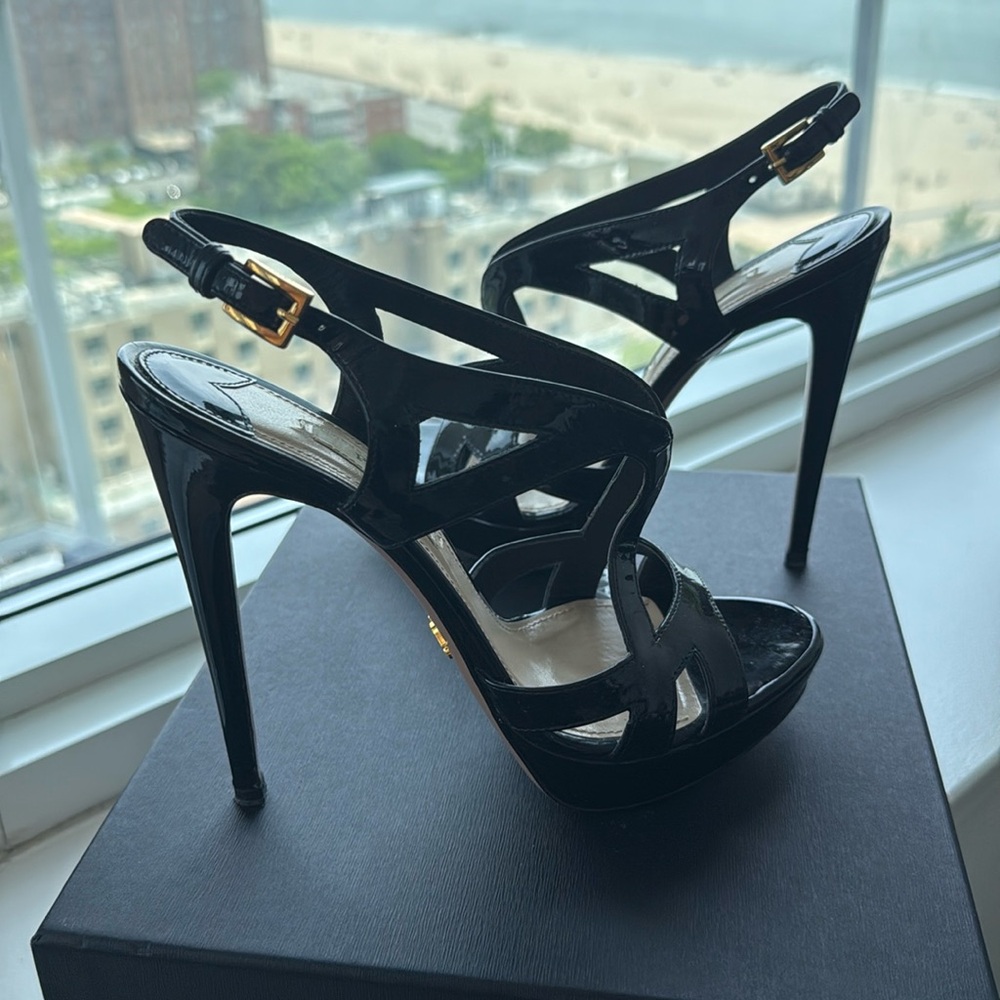 Prada black patent heels 37.5